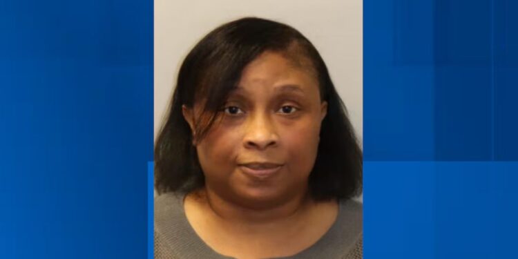 Ex-tesoureira acusada de roubar mais de R$ 370 mil da igreja