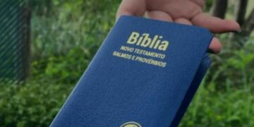 Curitiba autoriza distribuição do Novo Testamento em escolas