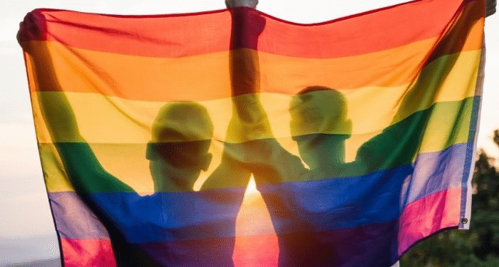 Juízes estão autorizados a não realizarem casamentos entre pessoas do mesmo sexo com base em crenças religiosas, nos EUA