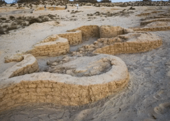 Arqueólogos descobrem fortaleza no Egito que confirma relato bíblico do êxodo dos israelitas