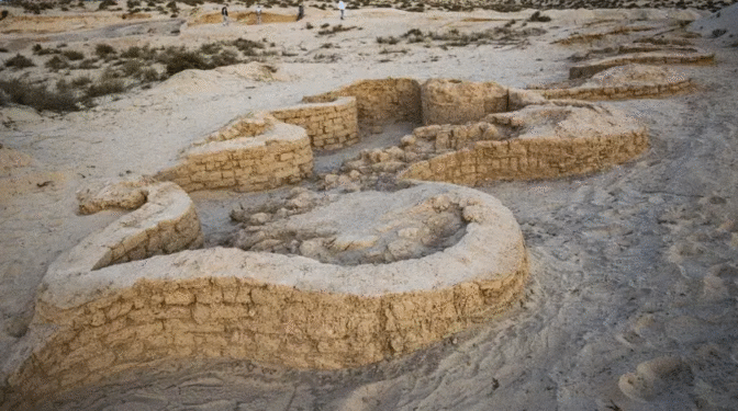 Arqueólogos descobrem fortaleza no Egito que confirma relato bíblico do êxodo dos israelitas