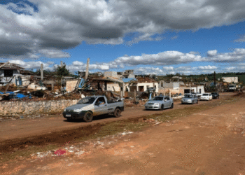 Igrejas se unem para ajudar vítimas de tornado no Sul do país