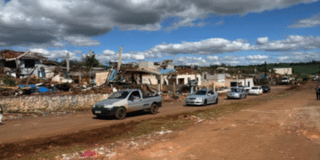 Igrejas se unem para ajudar vítimas de tornado no Sul do país