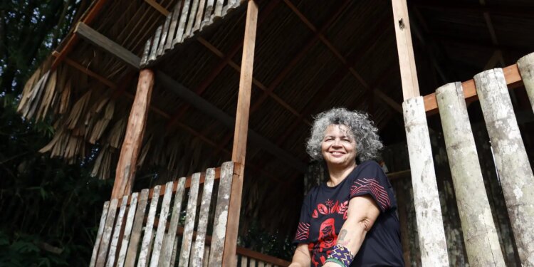 Filha de Chico Mendes defende protagonismo de povos da floresta na COP