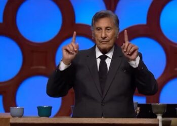 Pastor renunciará ao cargo na igreja que fundou há quase 40 anos