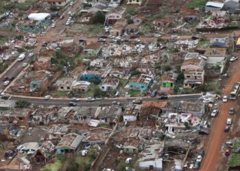 Após tornado, Enem é suspenso em Rio Bonito do Iguaçu, no Paraná
