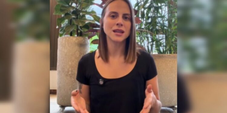 Ex-hindu alerta sobre significado espiritual do yoga: “Nem tudo o que parece luz é luz”
