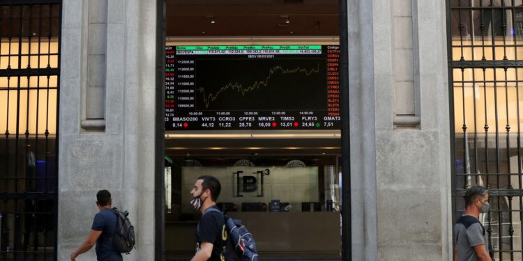 Bolsa supera os 164 mil pontos e bate terceiro recorde seguido