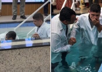 Pastor inspira ao ajudar jovem autista a se batizar: “O batismo é para todos”