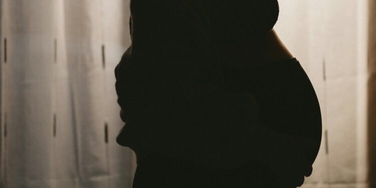 Grupo pró-vida alerta sobre risco de “turismo do aborto” financiado pela União Europeia