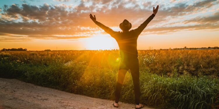 “A gratidão abre caminhos espirituais”: Pastor diz que ser grato libera bênçãos retidas