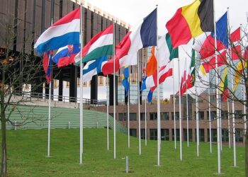 Tribunal decide que países da União Europeia serão obrigados a reconhecer casamentos gay