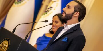 Presidente de El Salvador diz que queda de gangues é fruto de oração: “Guerra espiritual”