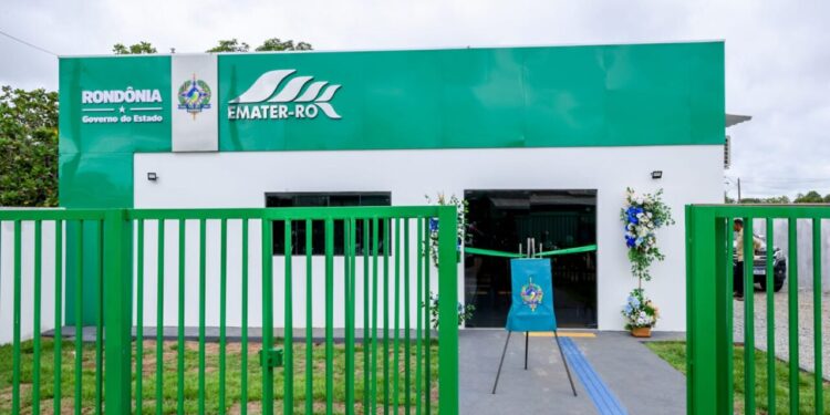 Agricultura familiar ganha força em Itapuã do Oeste com reforma da sede da Emater entregue pelo governo de RO