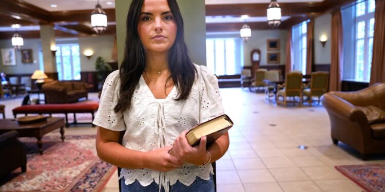 Estudante cristã tem nota zero por contestar ideologia de gênero