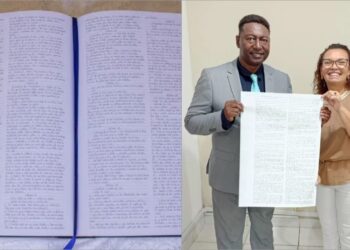 Membros de Igreja Batista no ES produzem Bíblia gigante
