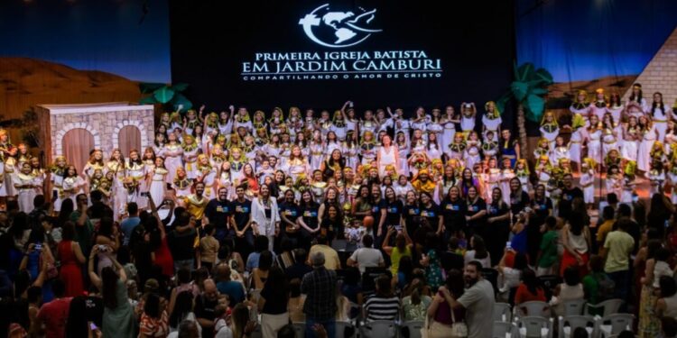 Igreja fará cantata de Natal com 130 crianças neste domingo