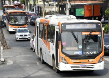 Prefeitura anuncia reajuste da passagem de ônibus