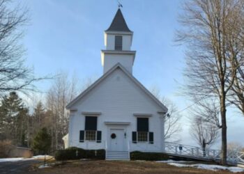Igreja processa denominação acusando-a de tentar tomar o templo