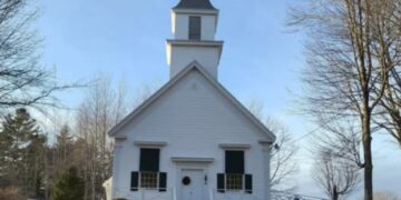 Igreja processa denominação acusando-a de tentar tomar o templo