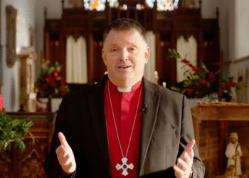 Bispos afirmam que crises globais estão impulsionando um renovado interesse na fé cristã