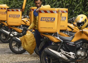 DOU publica extrato de empréstimo de R$ 12 bilhões para os Correios