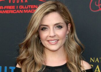 Devocional de atriz cristã lidera livros mais vendidos na Amazon