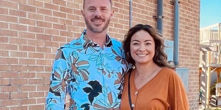 Ex-pastor indiciado por perseguição online à ex-mulher