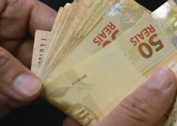 Segunda parcela do 13º salário deve ser paga até a próxima sexta-feira