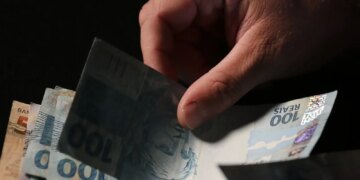Cerca de 95,3 milhões de pessoas recebem 2ª parcela do décimo terceiro