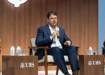 ‘Vamos livrar o Brasil do PT’, diz Tarcísio de Freitas sobre eleições