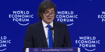 Fórum Econômico Mundial: Milei pede retorno aos valores judaico-cristãos ao Ocidente