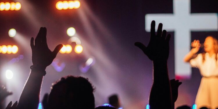 Igrejas evangélicas crescem na Espanha chegando a quase 5.000 templos