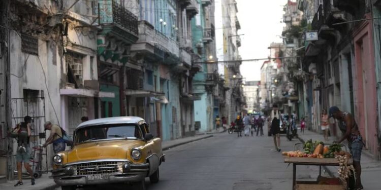 Perseguidor de cristãos, governo de Cuba cai em breve, diz Trump