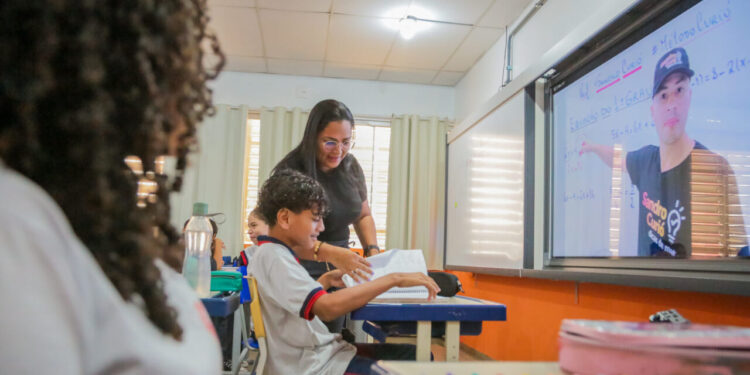 Governo abre seleção de formadores para a política de alfabetização em Rondônia