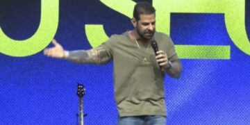 Lagoinha afasta Fabiano Zettel das atividades ministeriais após prisão em operação da Polícia Federal