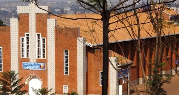 Mais de dez mil igrejas já foram fechadas em Ruanda