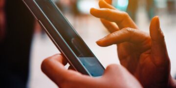 Cristãos ficam mais vulneráveis com a queda da internet no Irã