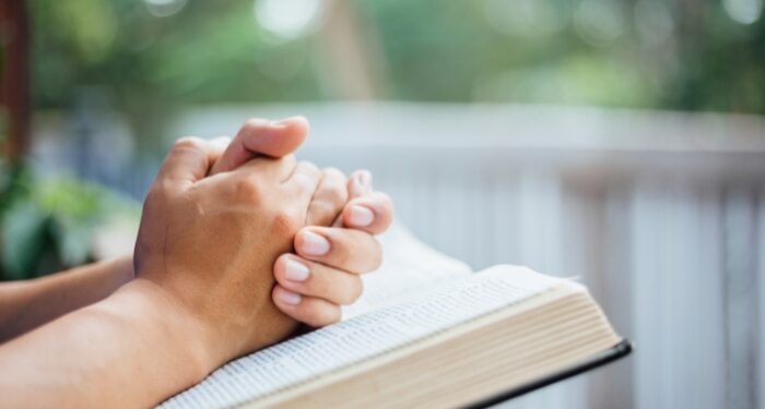 Como refletir sobre a fidelidade de Deus ao entrar em um novo ano