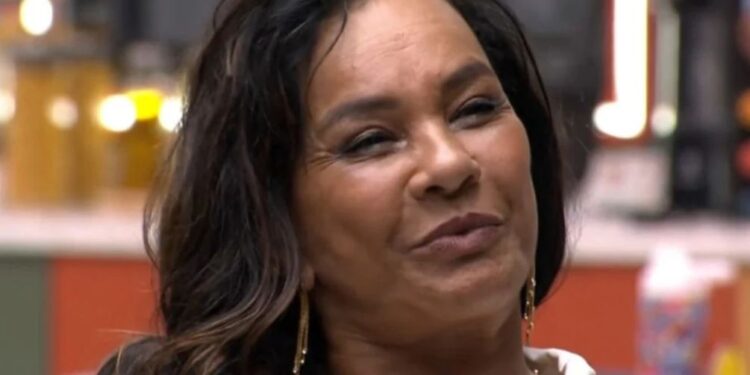 Solange Couto conta que era católica e virou evangélica