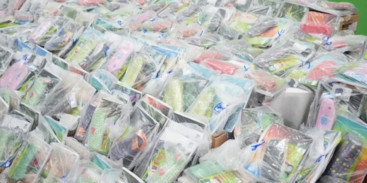 Com apoio do MPE, prefeitura vai entregar kits escolares no Baixo Madeira