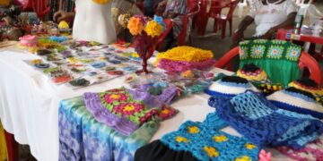 Feira Compre Mais Aqui reúne empreendedores na EFMM