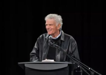 alta de jovens em cultos é rejeição às mentiras socialistas