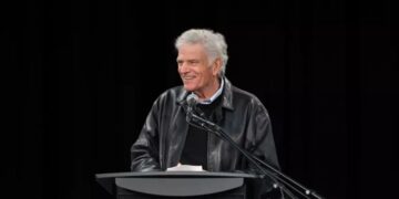 alta de jovens em cultos é rejeição às mentiras socialistas