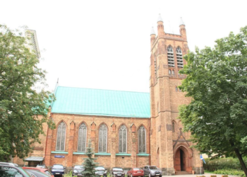 Igreja anglicana em Moscou suspende cultos religiosos