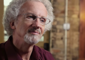 Escritor cristão Philip Yancey se afasta do ministério após confessar caso extraconjugal