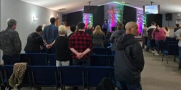 Igreja faz campanha para construir abrigo para moradores de rua