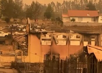 Igrejas são reduzidas a escombros por incêndio florestal no Chile