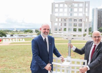 EBC instala antena de TV 3.0 na Torre de TV, em Brasília