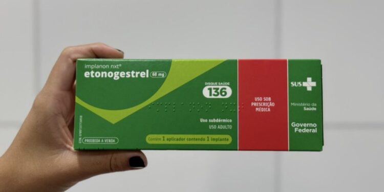 Implante hormonal para planejamento reprodutivo é oferecido em Porto Velho